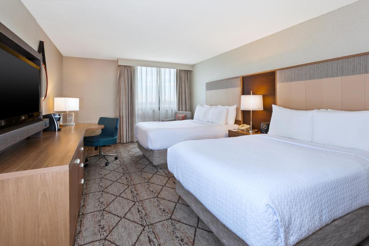 Crowne Plaza Columbus North - Worthington By Ihg Hotel Exterior photo