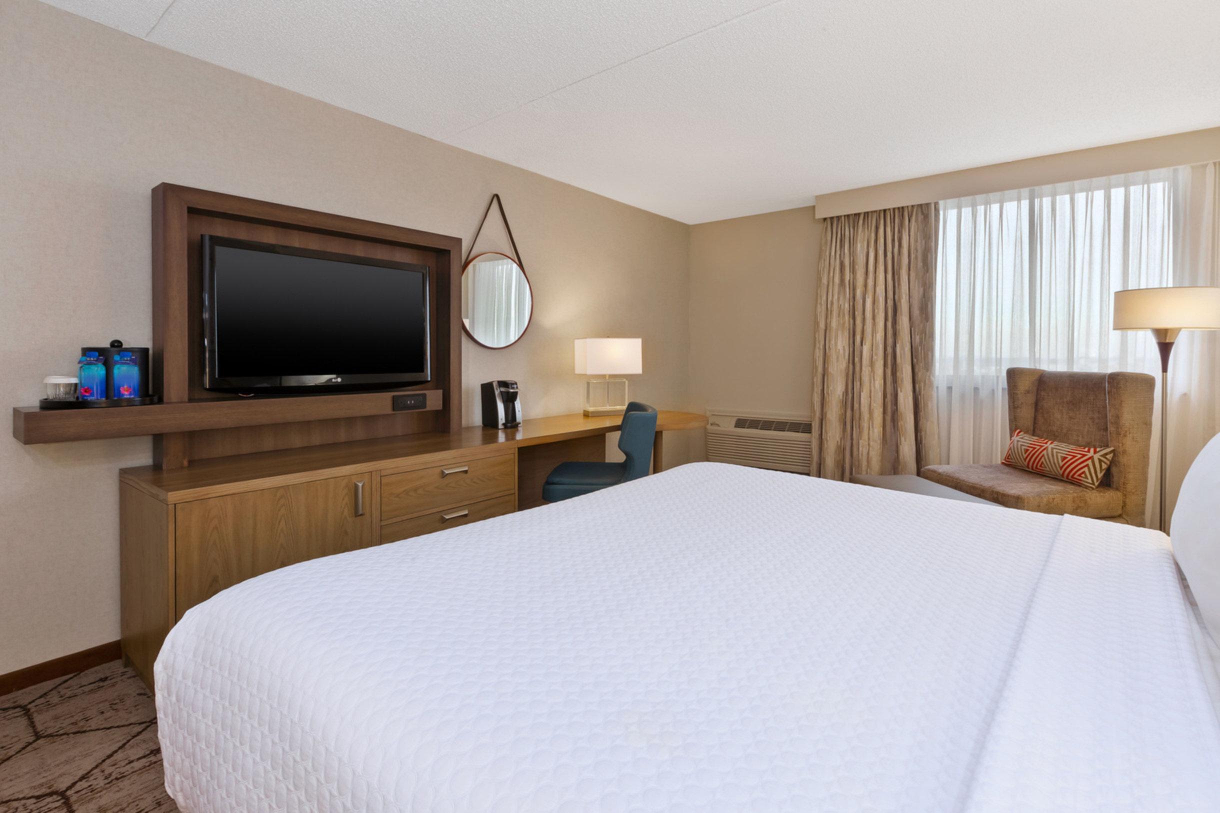 Crowne Plaza Columbus North - Worthington By Ihg Hotel Exterior photo